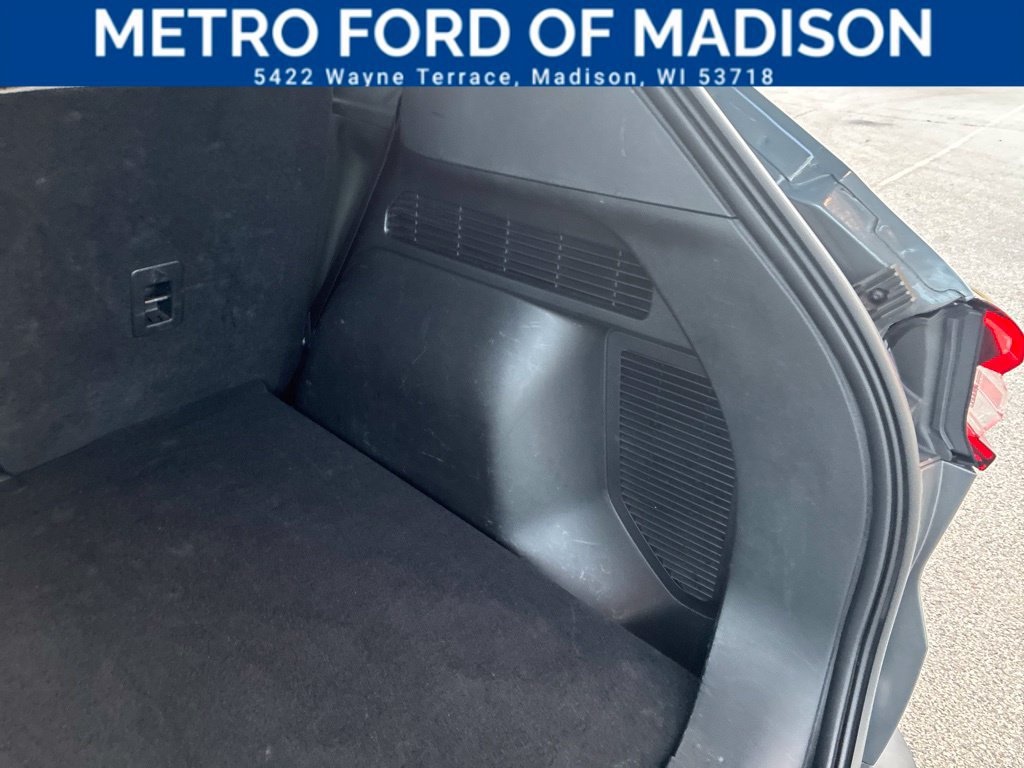 Certified 2025 Ford Escape ST-Line AWD/4WD image 36