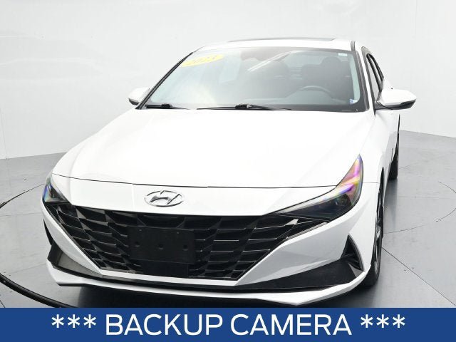 Used 2023 Hyundai Elantra Limited w/ Cargo Package FWD image 3