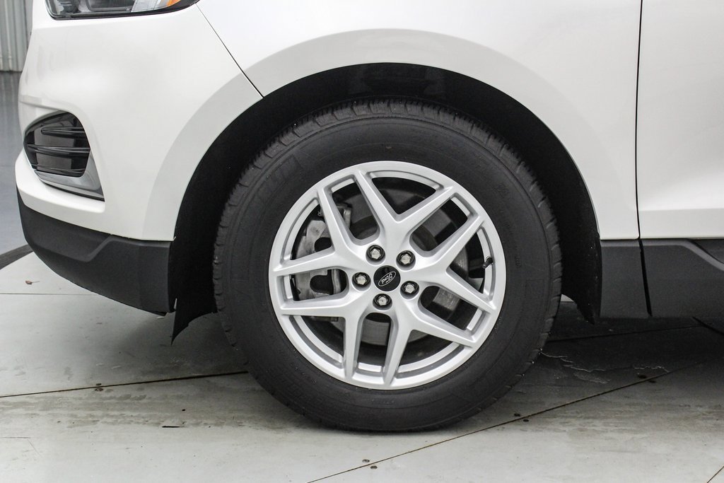 Certified 2023 Ford Edge SEL image 10