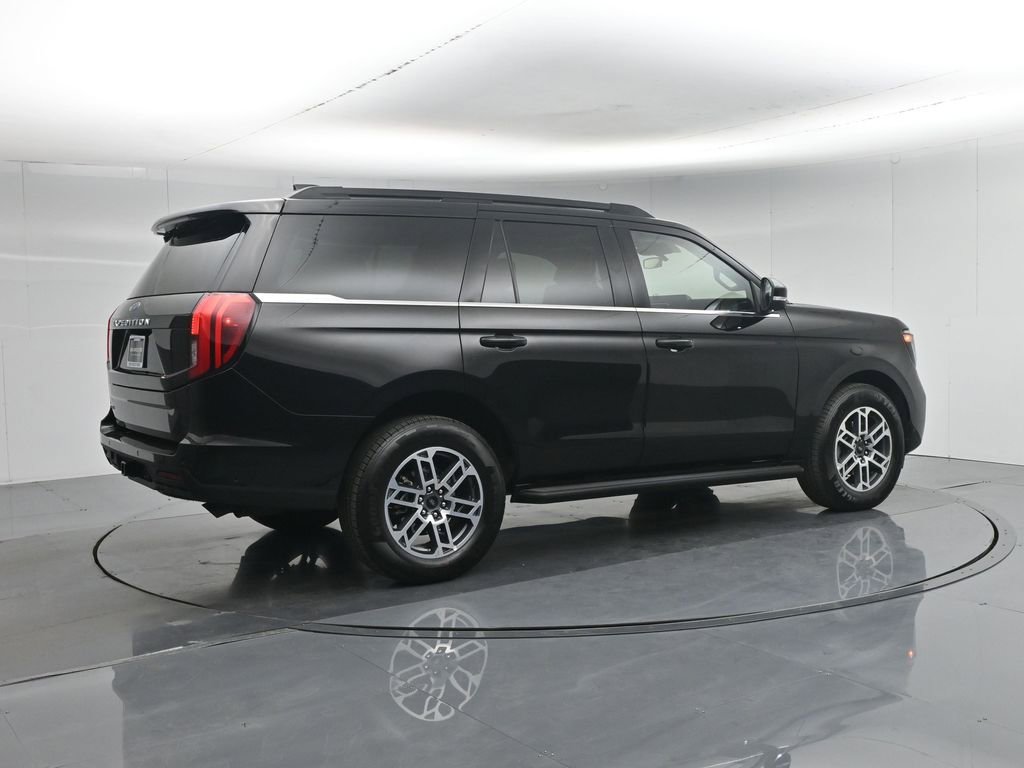 Certified 2025 Ford Expedition Active RWD image 33