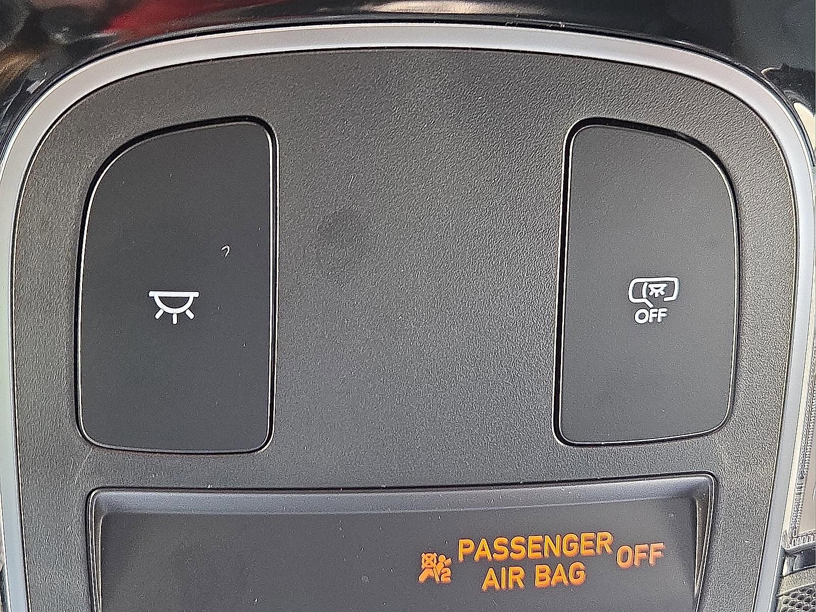 Used 2025 Hyundai Santa Cruz SE image 22