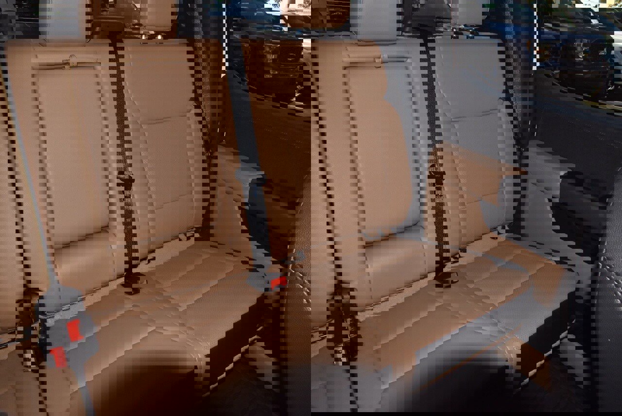 Certified 2023 Ford F150 Lariat w/ Equipment Group 502A High image 21