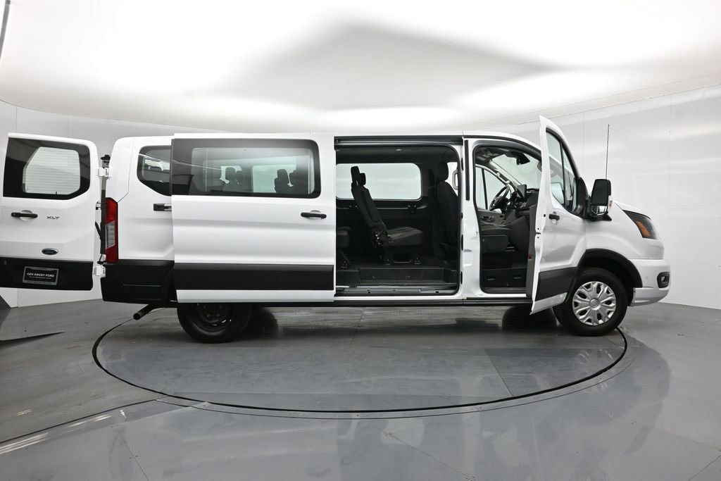 Certified 2023 Ford Transit 350 XLT image 4