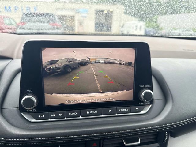 Used 2023 Nissan Rogue SV image 22