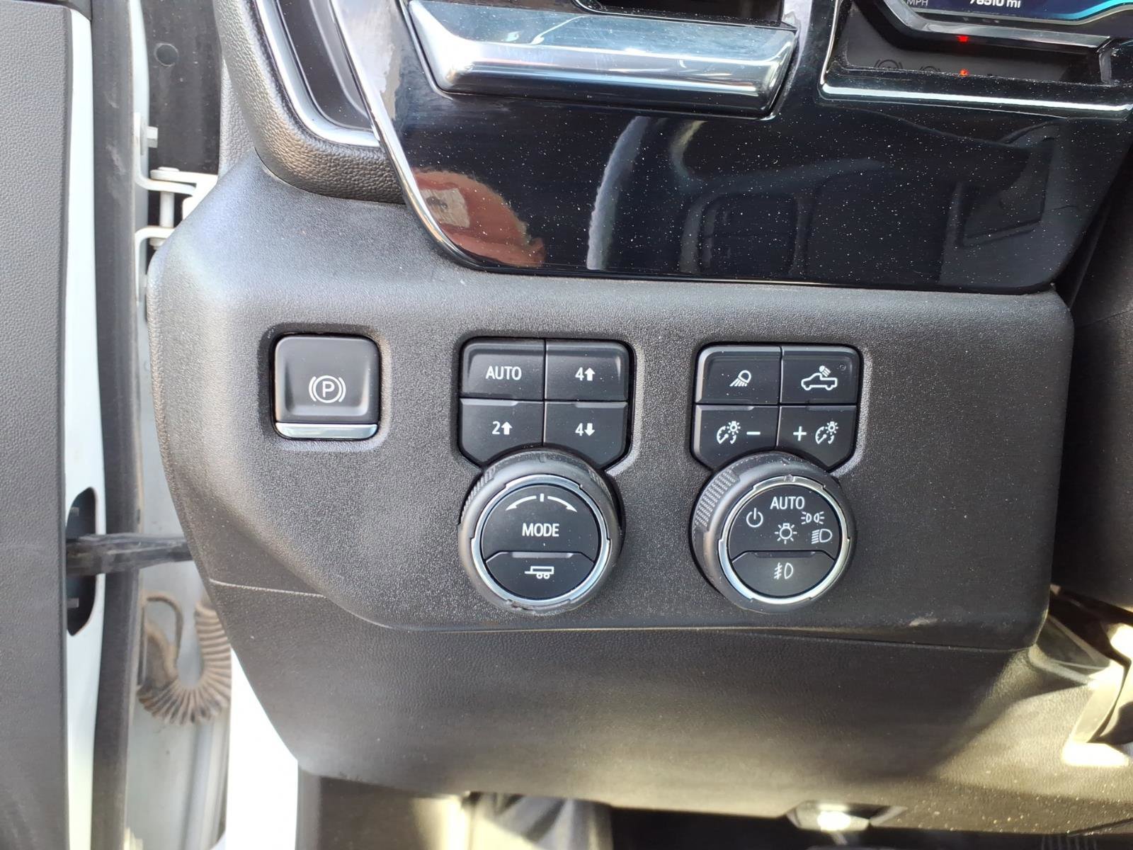 Used 2024 Chevrolet Silverado 3500 LT w/ Convenience Package image 17