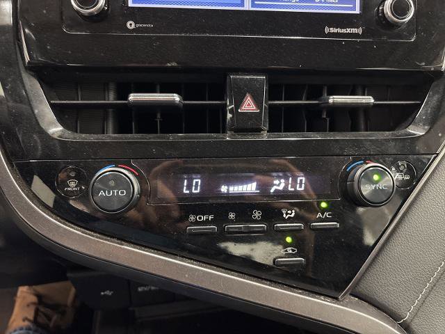 Used 2022 Toyota Camry SE image 13