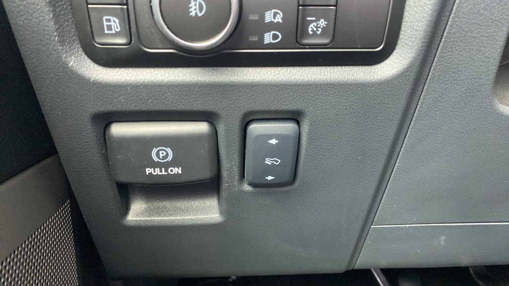 Certified 2024 Ford F150 Lariat AWD/4WD image 33