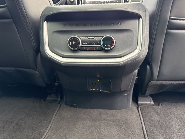 Certified 2025 Ford Expedition Max Platinum image 46