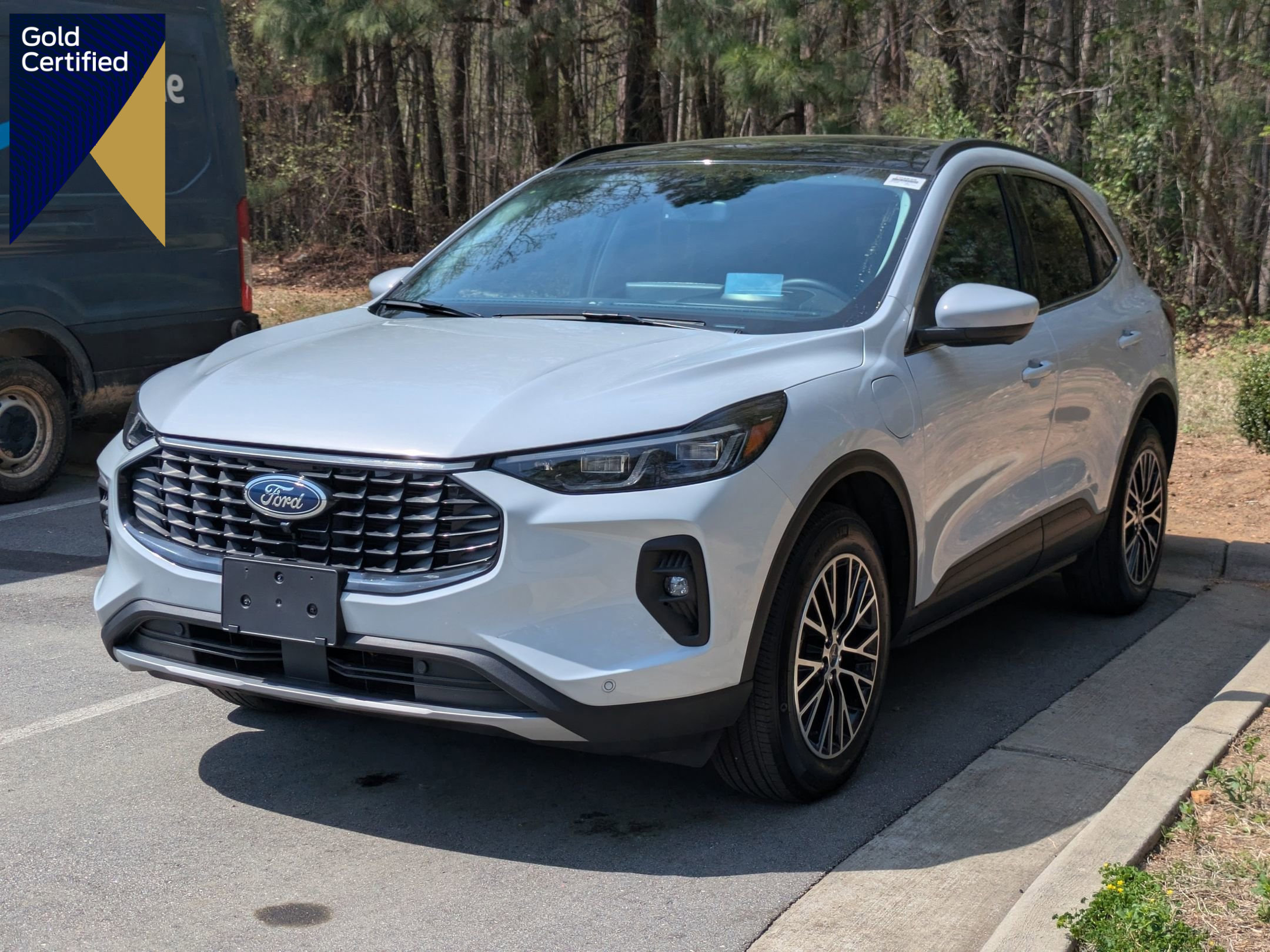 Certified 2025 Ford Escape SE w/ PHEV Premium Package