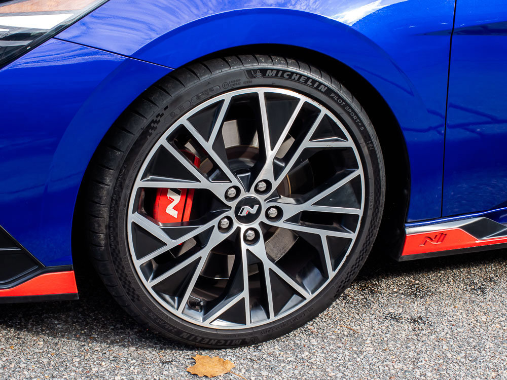 Used 2023 Hyundai Elantra N image 5