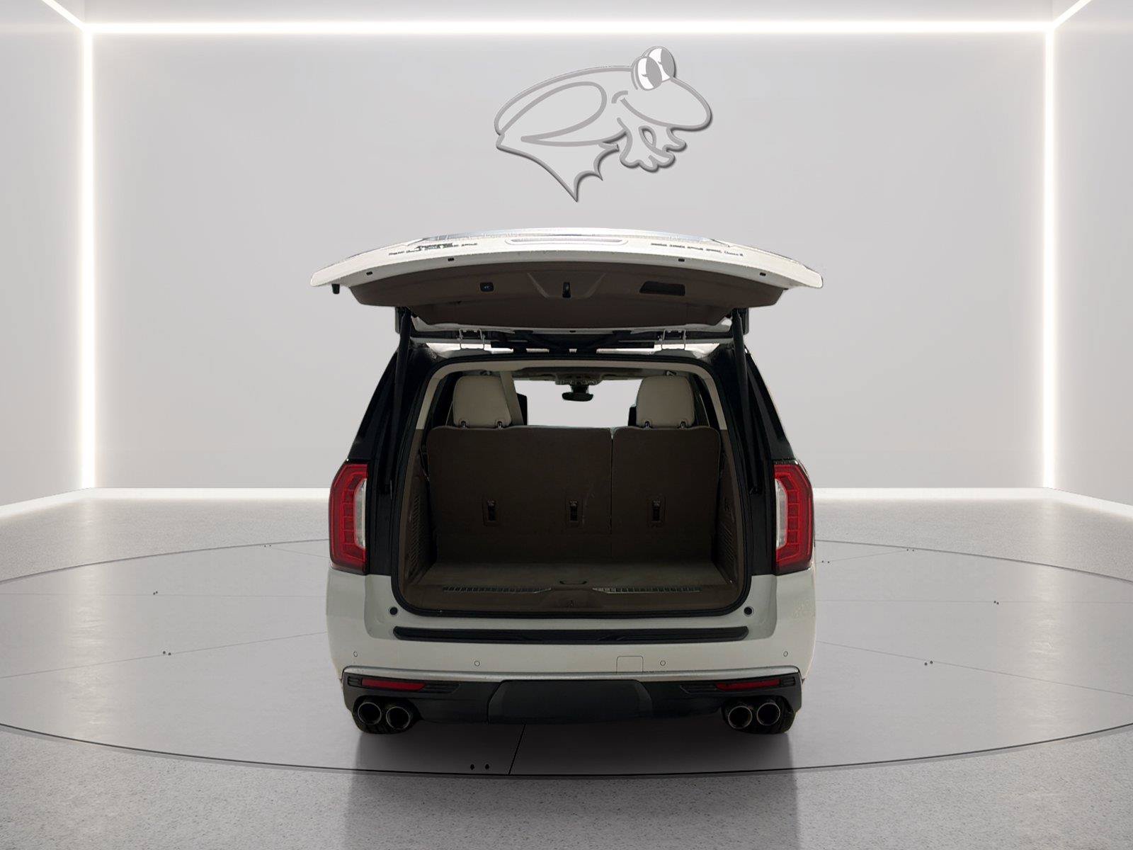 Used 2021 GMC Yukon Denali w/ Denali Premium Package AWD/4WD image 9
