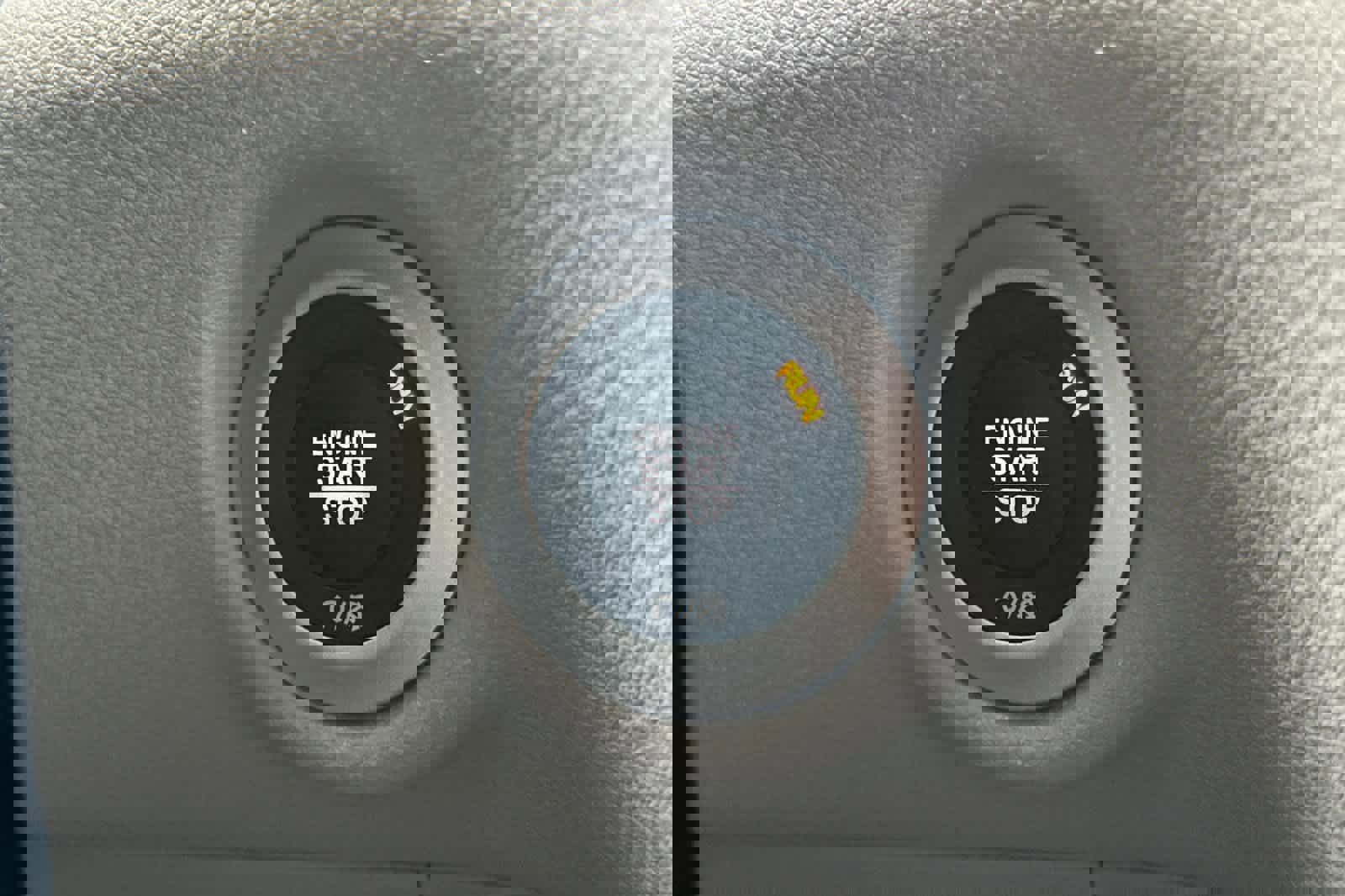 Used 2024 Chrysler Pacifica Touring-L image 23