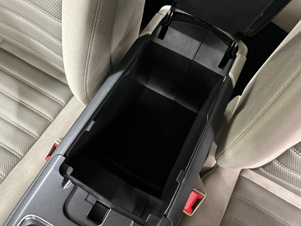 Certified 2019 Ford Fusion SE FWD image 25