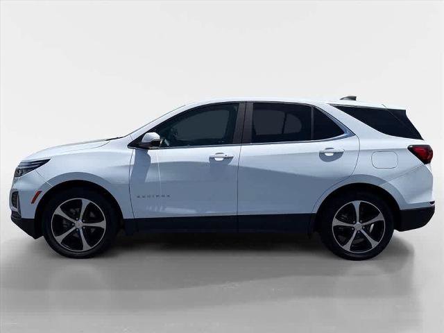 Used 2024 Chevrolet Equinox LT FWD image 2