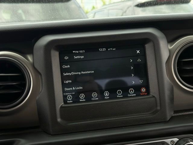 Used 2022 Jeep Gladiator Sport AWD/4WD image 21
