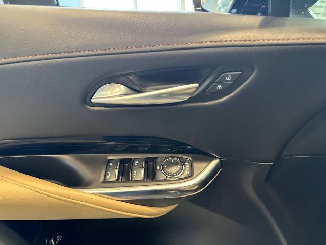 Used 2024 Cadillac XT4 Luxury w/ Cold Weather Package FWD image 24