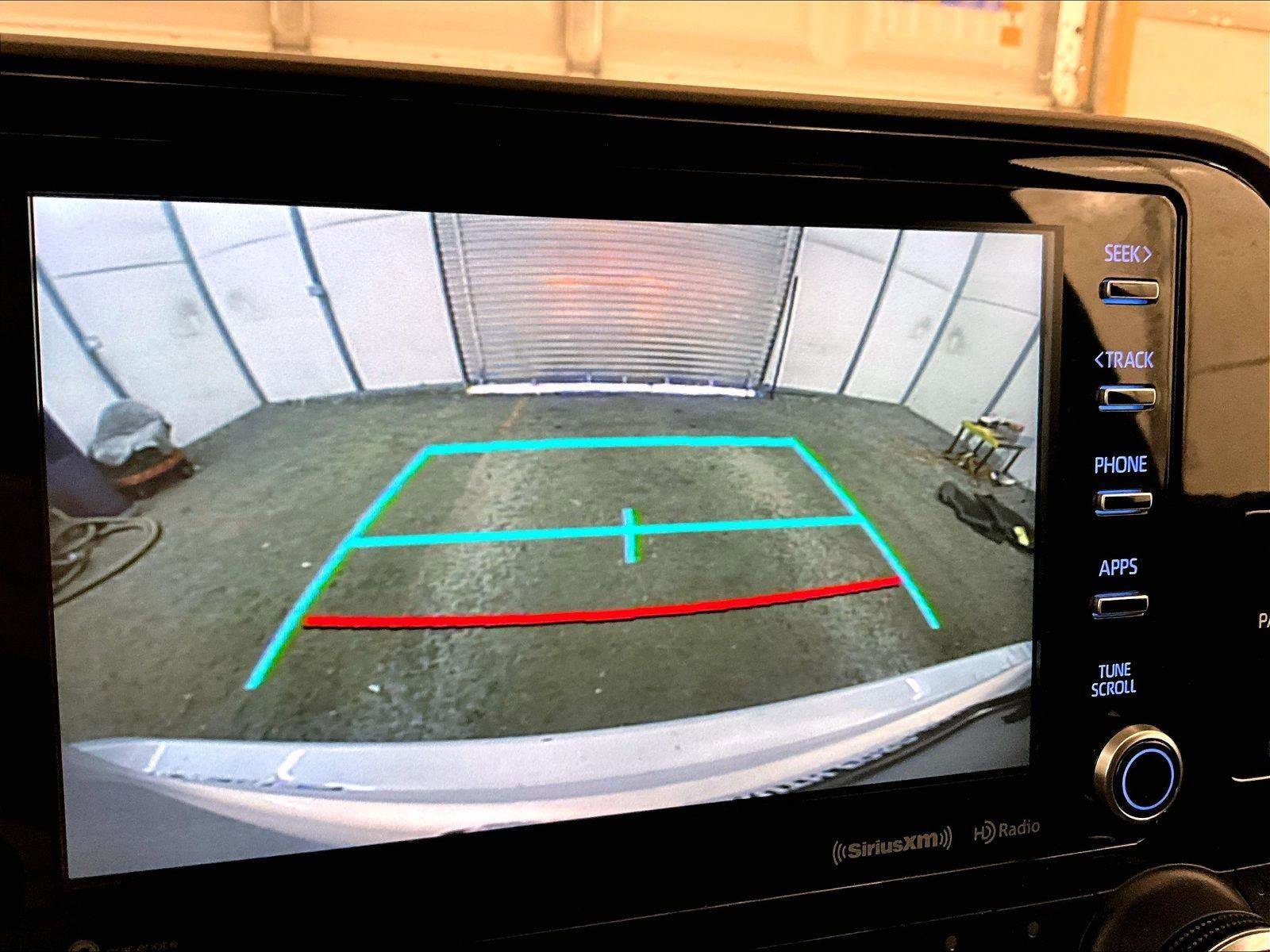 Used 2022 Toyota Highlander XLE AWD/4WD image 20