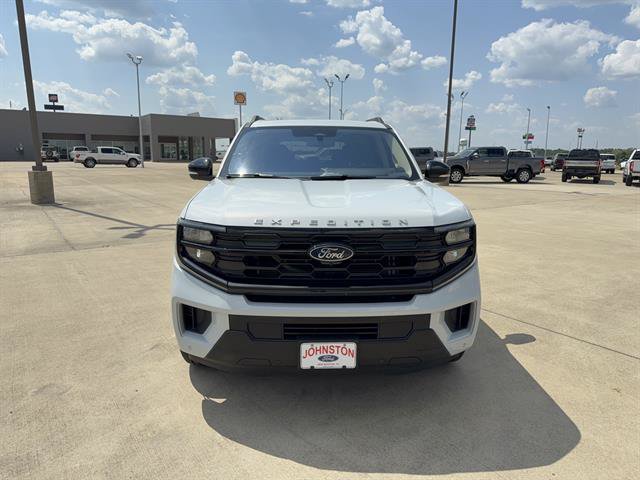 Certified 2025 Ford Expedition Active RWD image 3