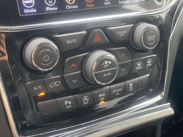 Used 2020 Jeep Grand Cherokee Limited image 16