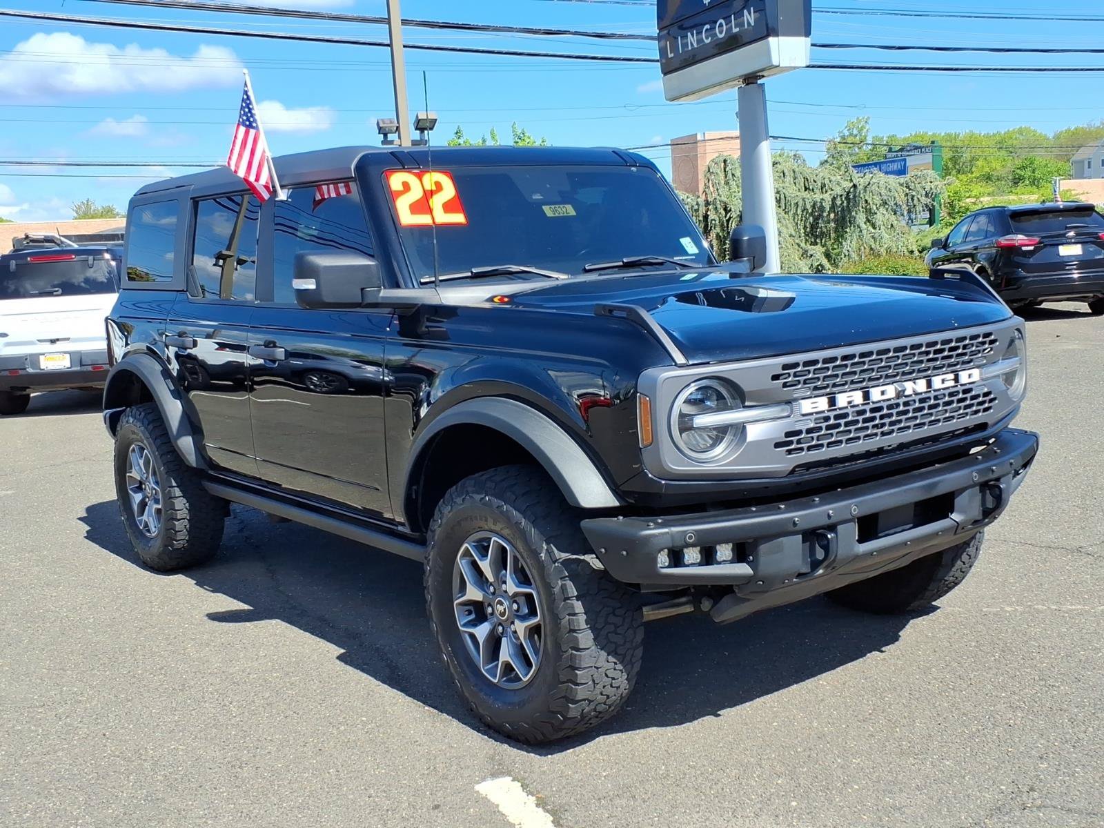 Certified 2022 Ford Bronco Badlands AWD/4WD image 1