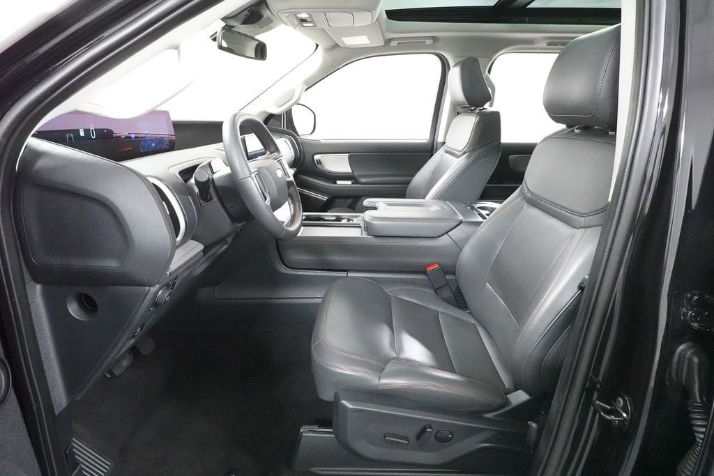 Certified 2025 Ford Expedition Active AWD/4WD image 25