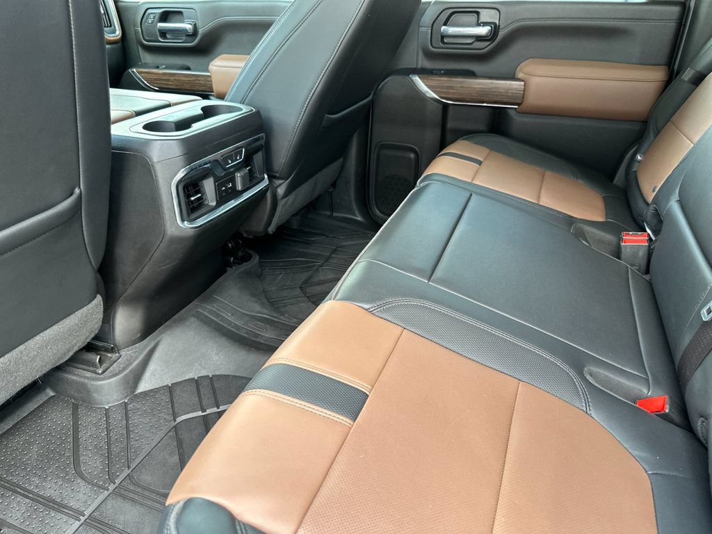 Used 2023 Chevrolet Silverado 2500 High Country AWD/4WD image 11