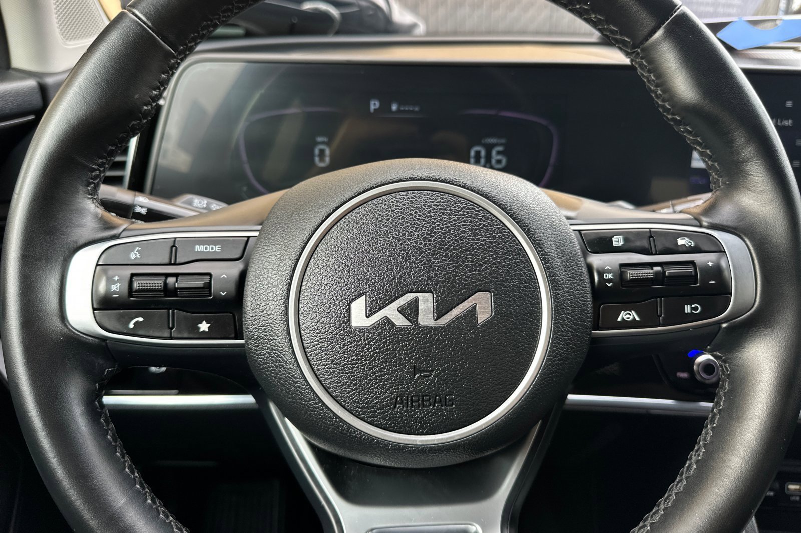 Used 2024 Kia Sportage EX image 23