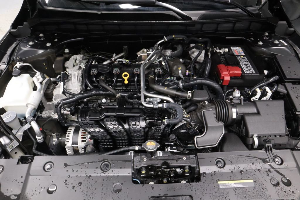 Used 2025 Nissan Altima 2.5 SV image 13