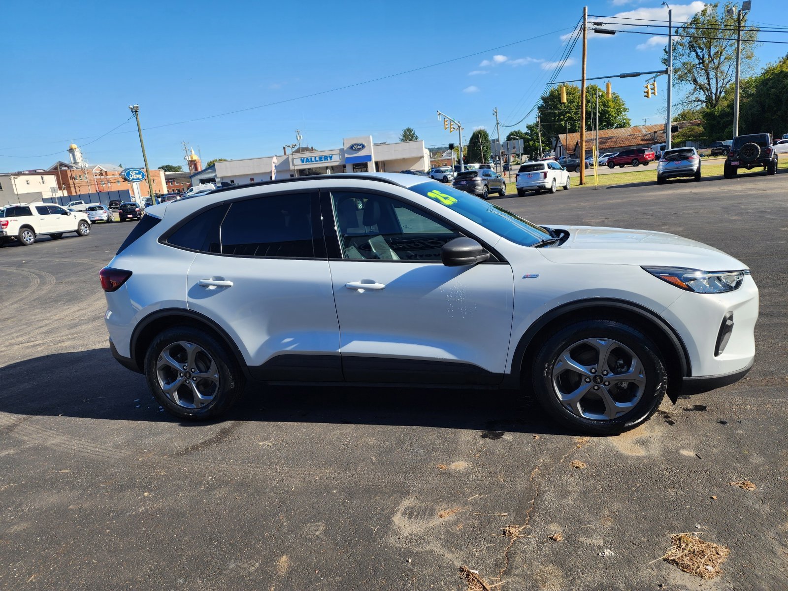Certified 2025 Ford Escape ST-Line FWD image 6