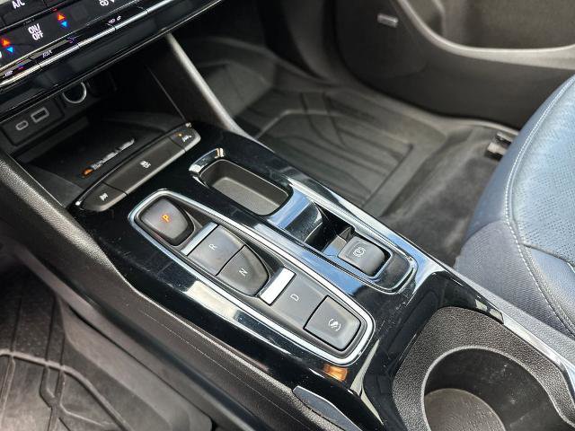 Used 2023 Chevrolet Bolt EUV Premier w/ Sun & Sound Package image 20