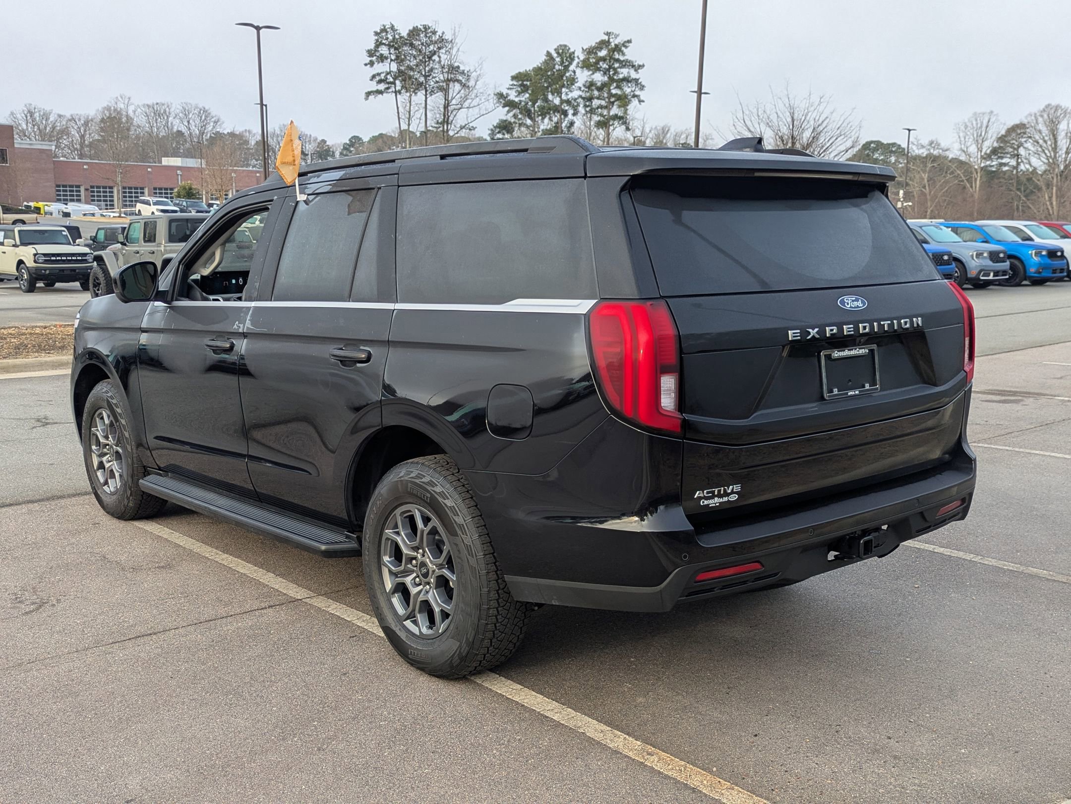 Certified 2025 Ford Expedition Active image 4