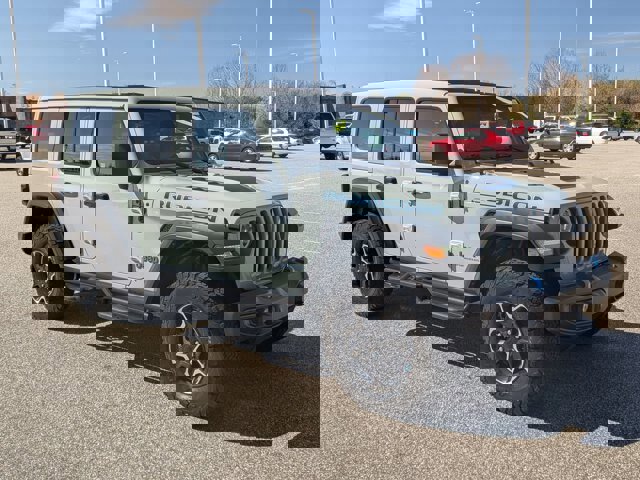 Used 2023 Jeep Wrangler Rubicon w/ Safety Group image 7