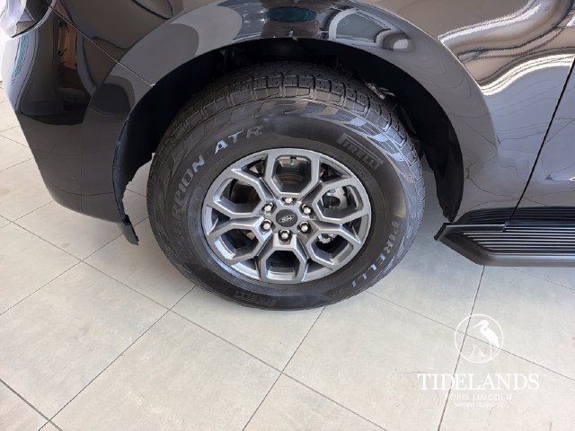 Certified 2025 Ford Expedition Active RWD image 32