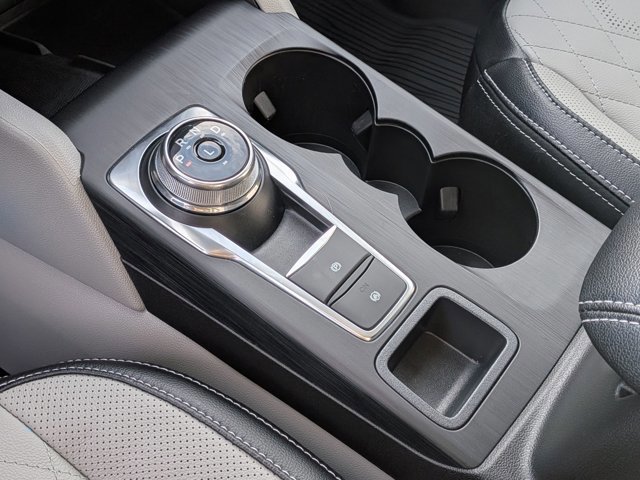 Certified 2024 Ford Escape SE w/ PHEV Premium Package image 25