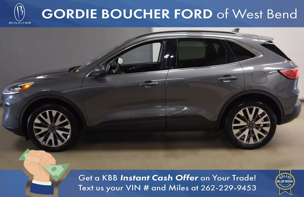 Certified 2021 Ford Escape Titanium AWD/4WD image 2