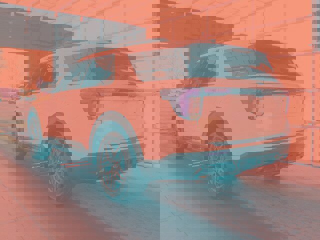 Certified 2025 Ford Explorer ST-Line w/ Premium Package image 5