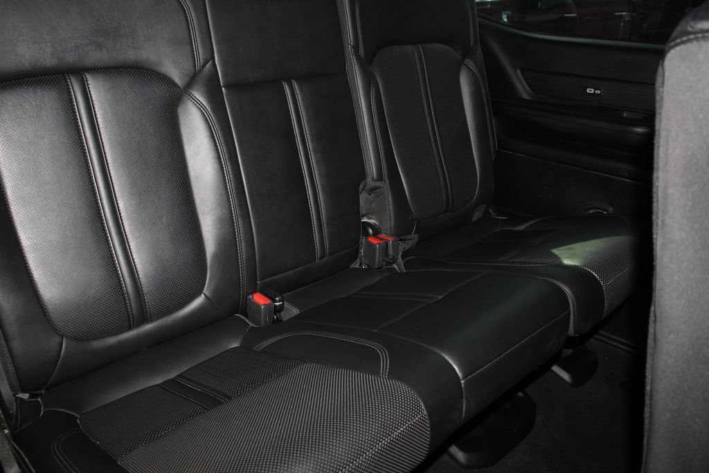 Used 2022 Jeep Wagoneer Series II AWD/4WD image 26