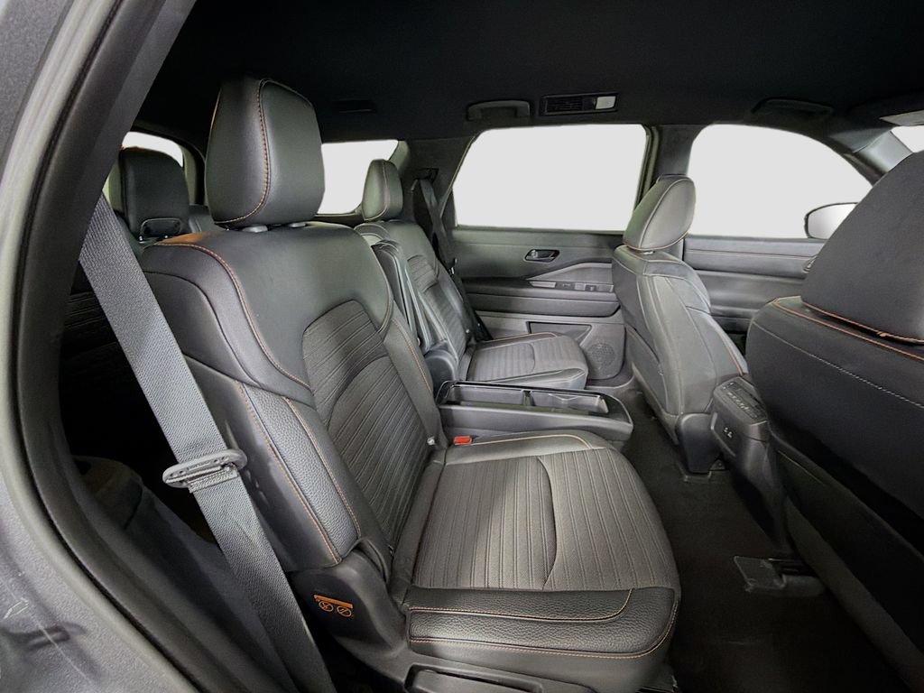 Used 2023 Nissan Pathfinder Rock Creek AWD/4WD image 30