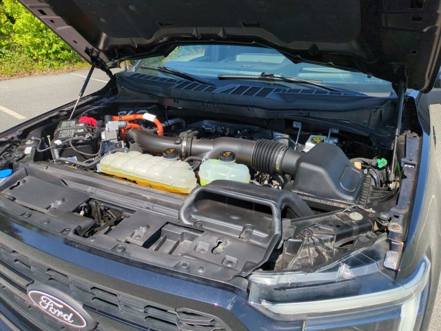 Certified 2025 Ford F150 Lariat w/ Equipment Group 502A High AWD/4WD image 37