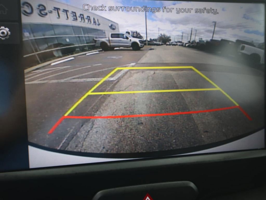 Used 2025 Kia Soul LX w/ LX Technology Package image 9