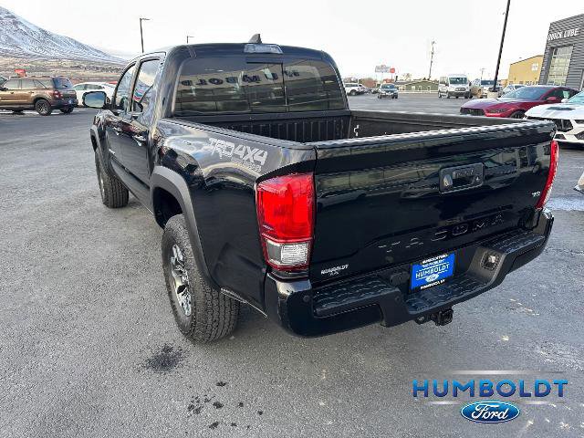 Used 2020 Toyota Tacoma TRD Off-Road w/ Technology Package image 3