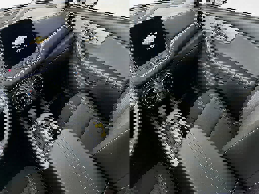 Used 2023 Chevrolet Blazer LT image 14