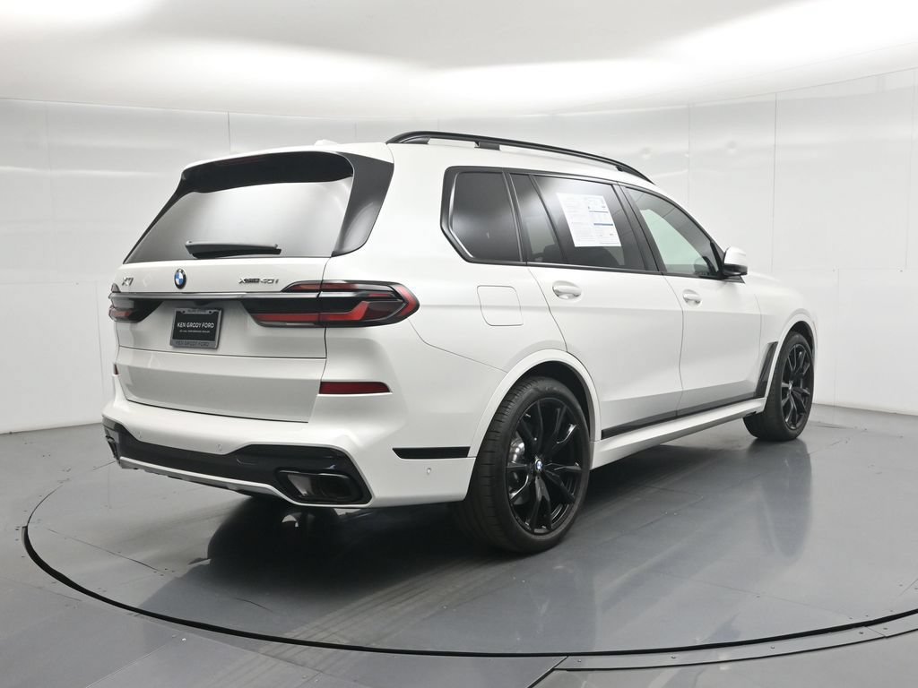 Used 2025 BMW X7 xDrive40i w/ M Sport Package AWD/4WD image 28