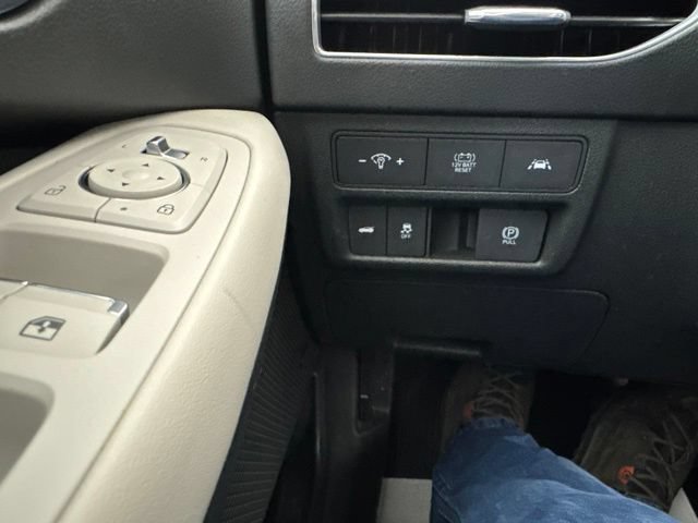 Used 2023 Hyundai Sonata SEL FWD image 17