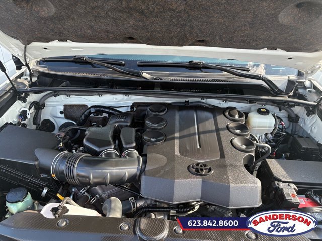 Used 2021 Toyota 4Runner Venture w/ Moonroof Package AWD/4WD image 9