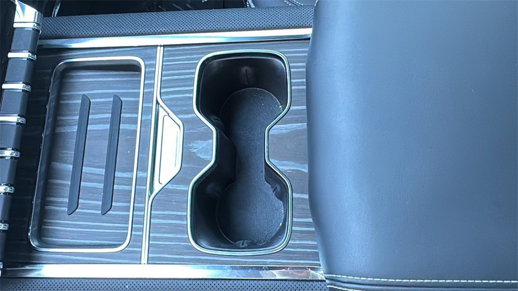 Used 2025 GMC Sierra EV Denali image 16