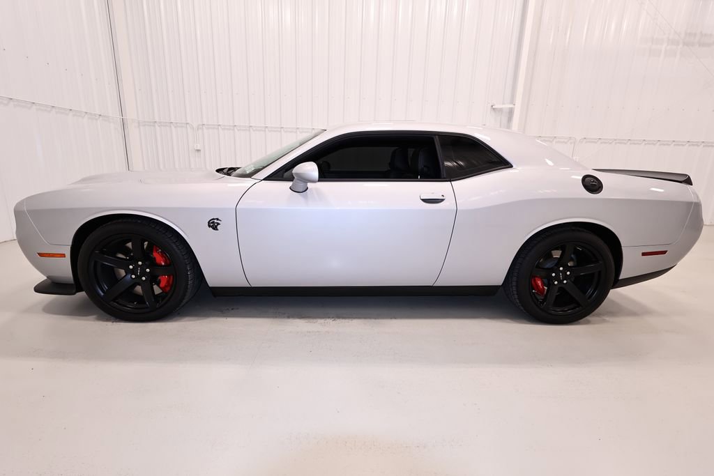 Used 2022 Dodge Challenger SRT Hellcat w/ Plus Package RWD image 7