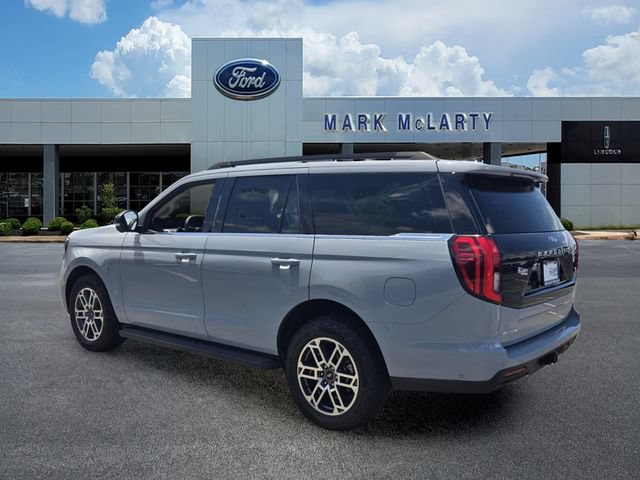 Certified 2025 Ford Expedition Active AWD/4WD image 3