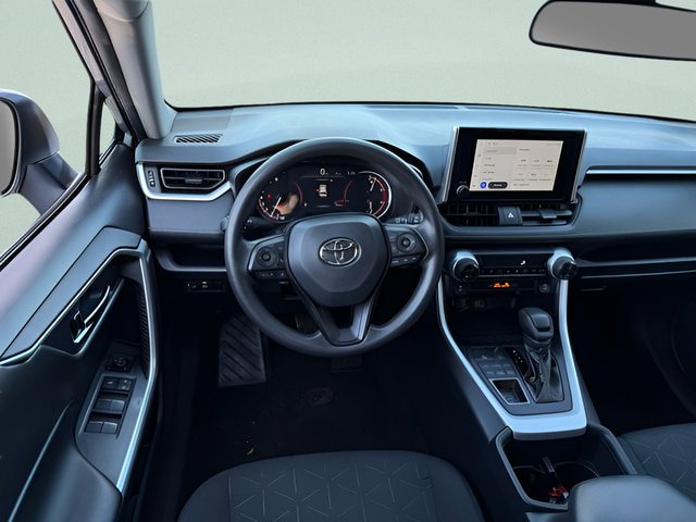 Used 2024 Toyota RAV4 XLE AWD/4WD image 7