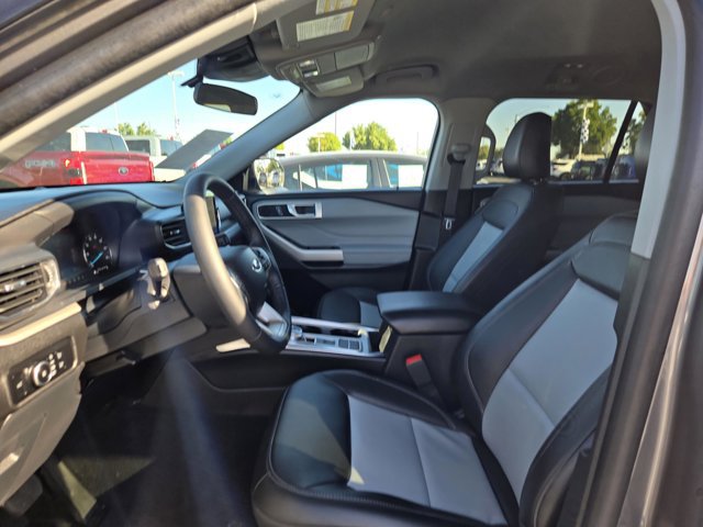Certified 2024 Ford Explorer XLT w/ Equipment Group 202A RWD image 26